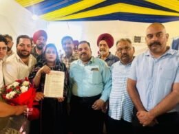 Members of Jalandhar Traders Manufacturers Association submitted a memorandum of demands to CM's wife Dr Gurpreet Kaur