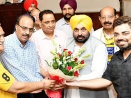 Under the leadership of Sumit Sharma, sports industrialists submitted a memorandum of demands to Chief Minister Bhagwant Mann